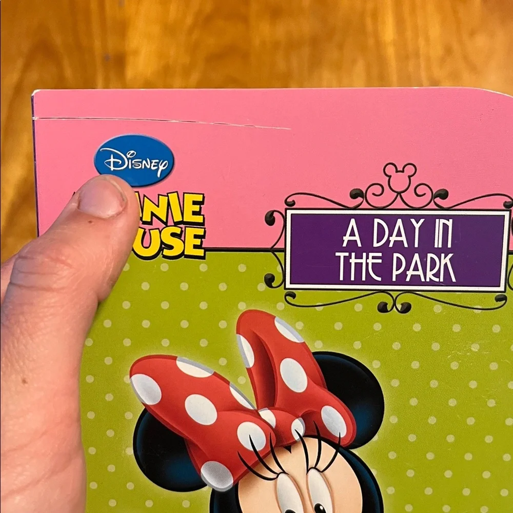 Disney Minnie Mouse Book & Tights Set